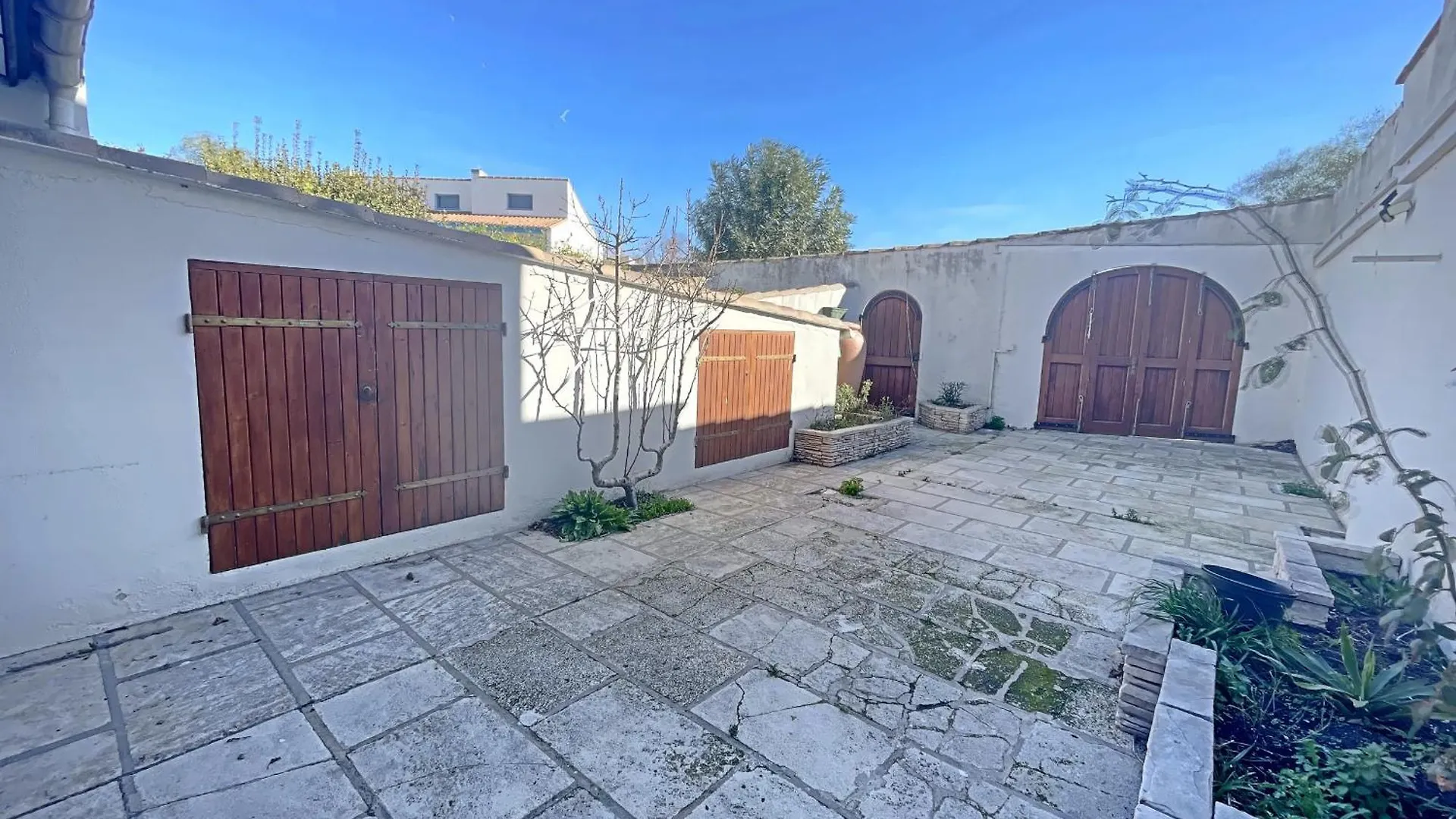 Maison 6 Personnes Avec Cheminee Aux Saintes-Maries-De-La-Mer - Fr-1-475-162